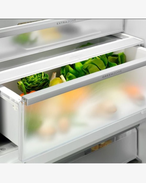 Встраиваемый холодильник Electrolux ENP7TD75S